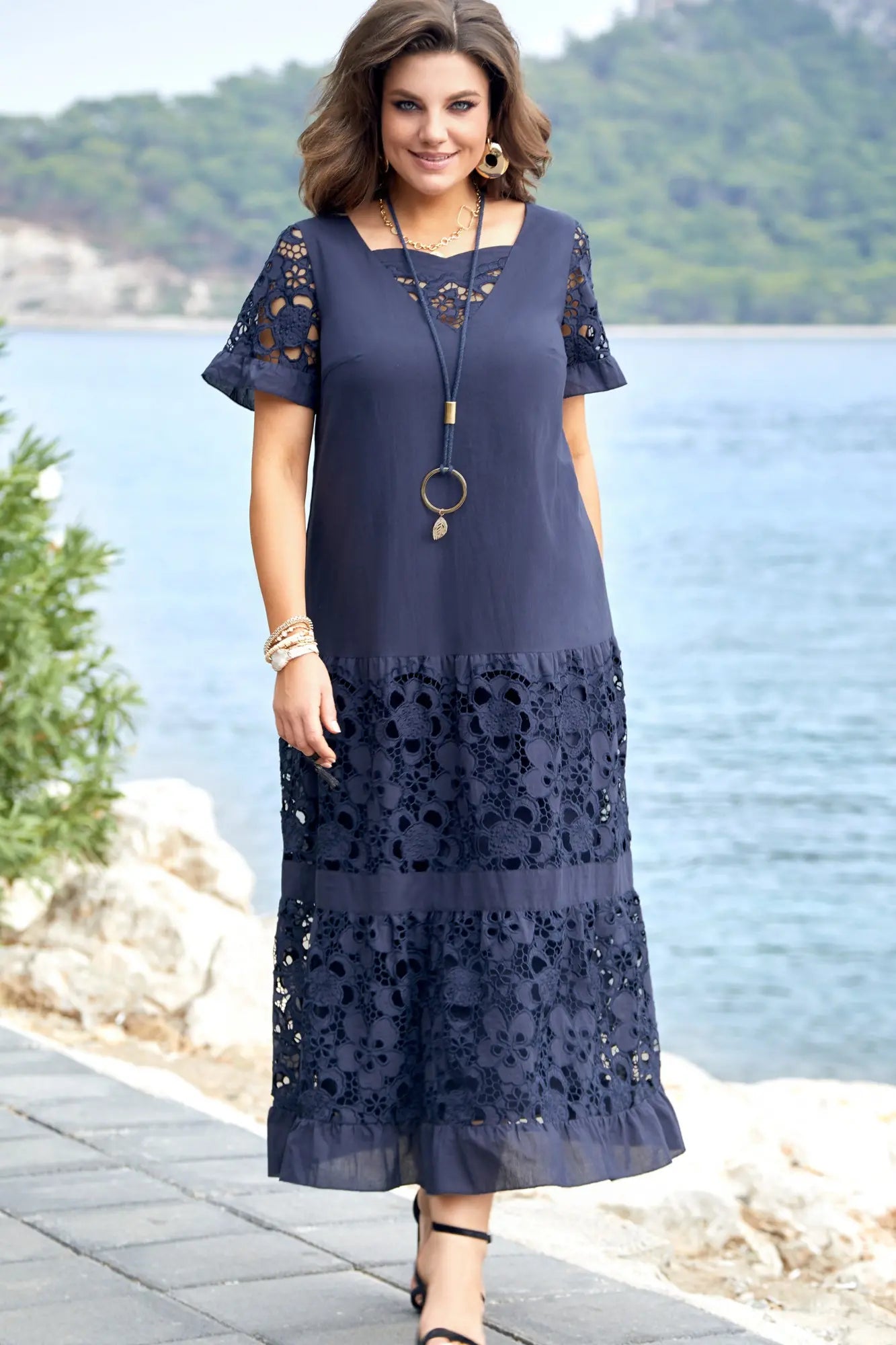 Kalina | Navy Blue Lace Maxi Dress